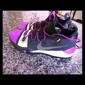 Nike men’s Kobe AD exodus shoes